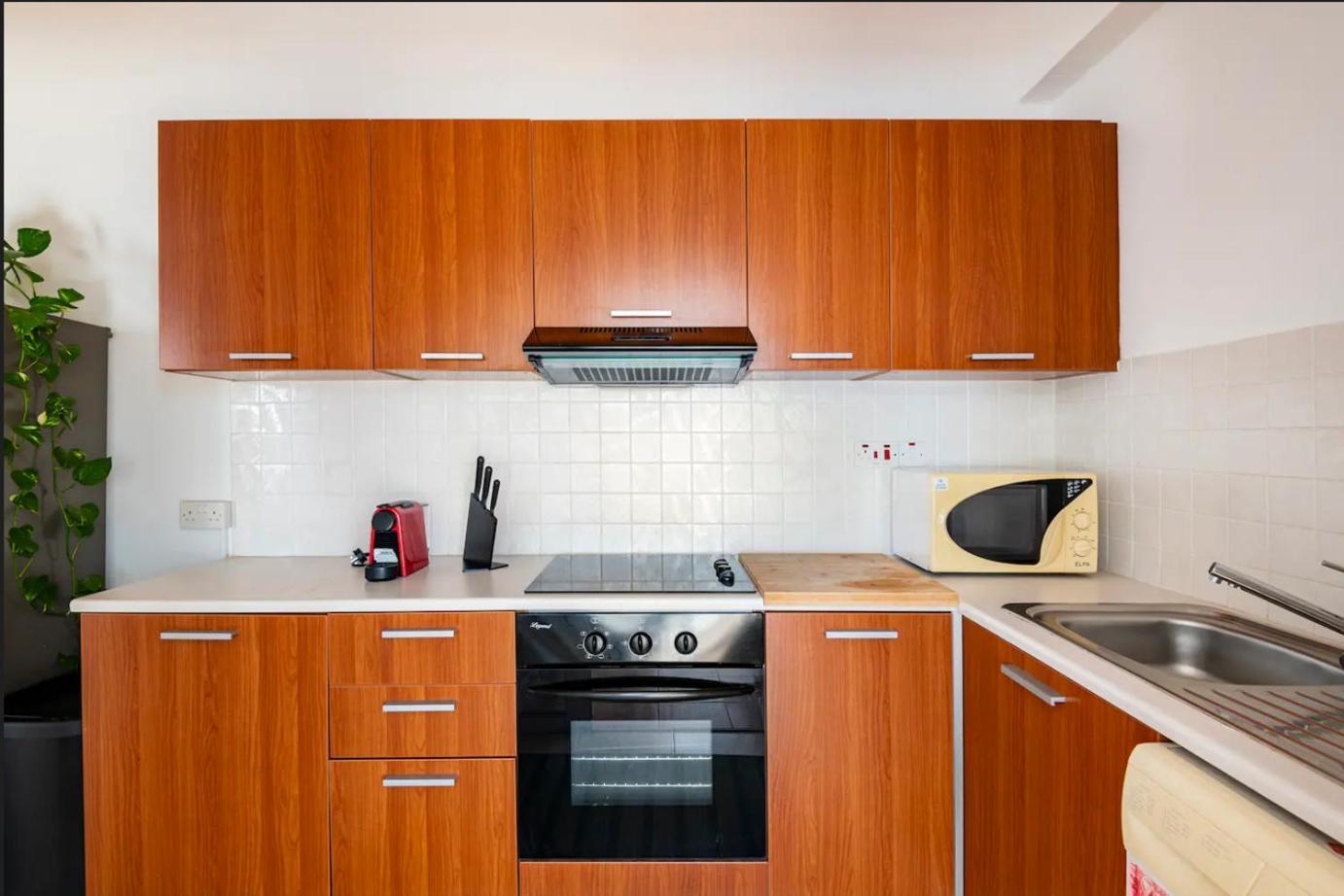 Top Floor Apartment City Center Ларнака Экстерьер фото